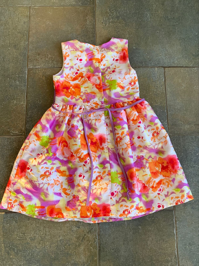 Summer Dresses, Girls Size 6 (3 Left) in Kids & Youth in Moncton - Image 4