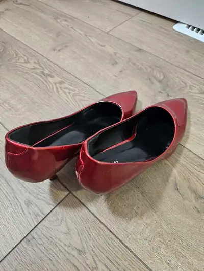 B BLASS RED PATENT POINTED TOE HEELS, View more