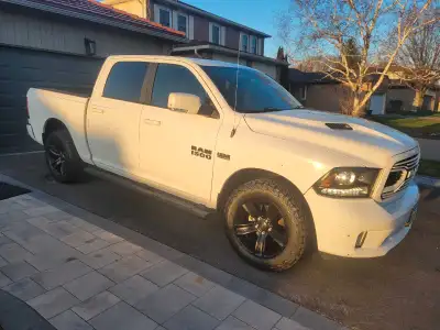 This is a 2018 Ram 1500 4x4, a robust and reliable pickup truck ready for any task. This truck is pr...