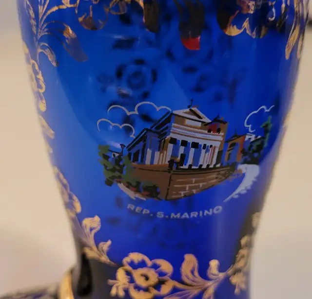 Vintage San Marino Cobalt Blue Glass Boot Glass w/ Gold Flowers in Arts & Collectibles in Oshawa / Durham Region - Image 3