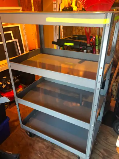 Chariot 4 tablettes en acier, View more