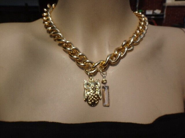 Chunky Gold Chain Necklace with an Owl and  Crystal Charms in Jewellery & Watches in Thunder Bay