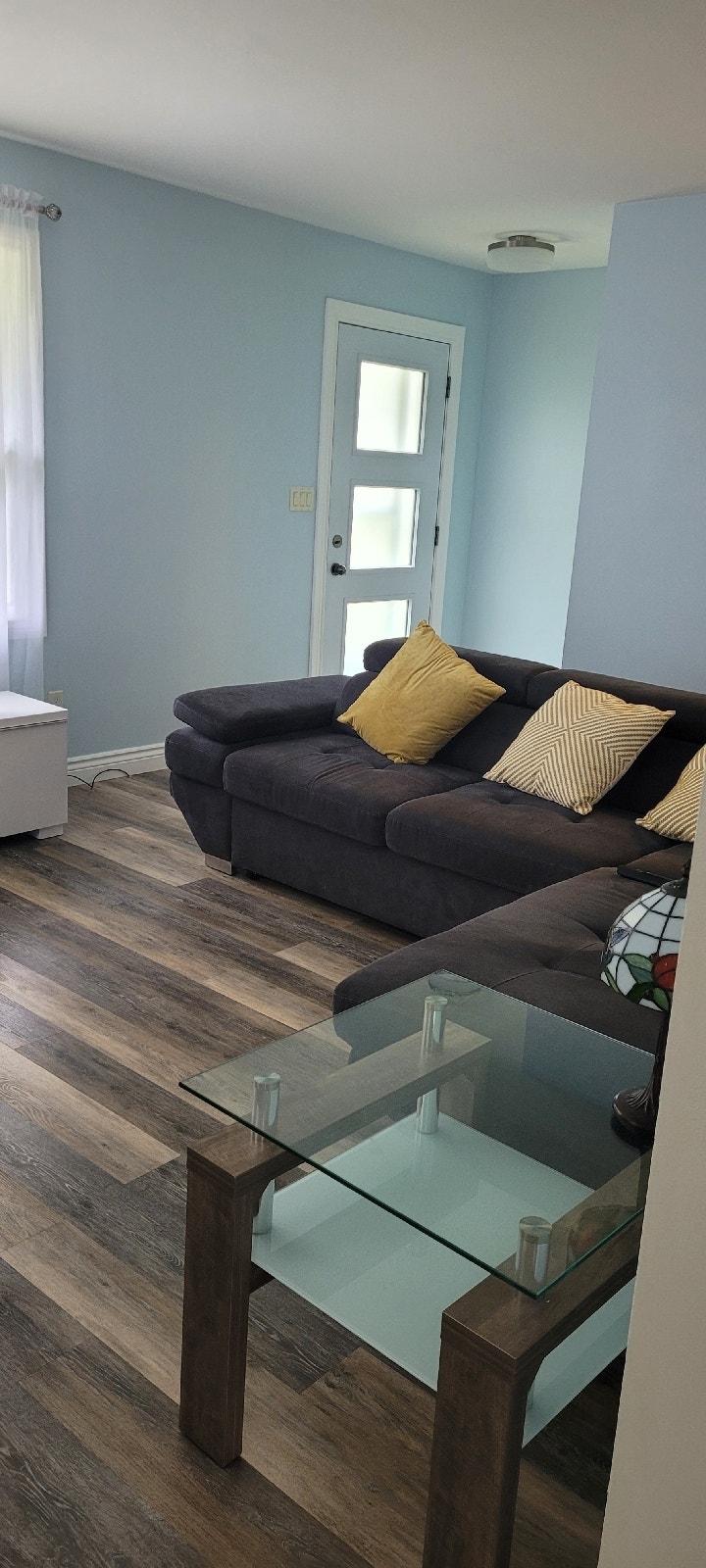 Room for rent Room Rentals & Roommates Leamington Kijiji