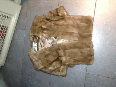 Perfect condition Mink stole for sale