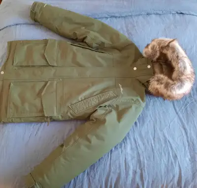 Men's Down Winter Coat Size Small Eddie Bauer, View more