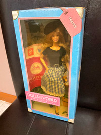 Passport D.O.W. France Barbie