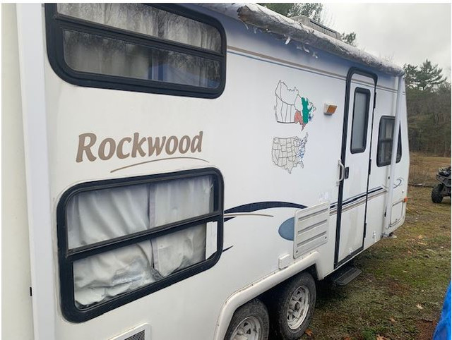 2002 Rockwood (T21) 21-foot camper trailer, $6000 OBO in Travel Trailers & Campers in Kingston - Image 2