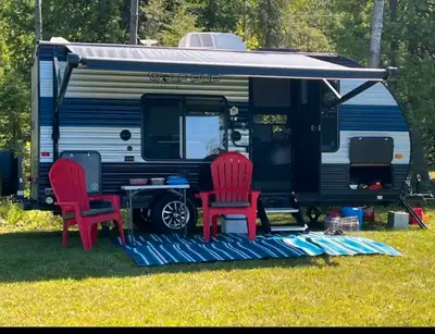2022 Forest River Wolf Pup 16' trailer, model 16FQ. Clean , well maintained, large fridge, works on...