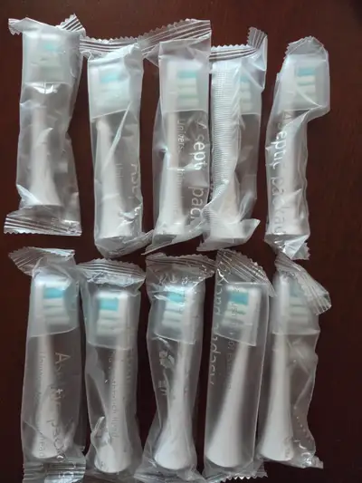 Universal toothbrush heads x10, View more
