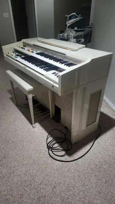 Perfect working condition. Last photograph has the dimensions. If the listing is still up, it's avai...
