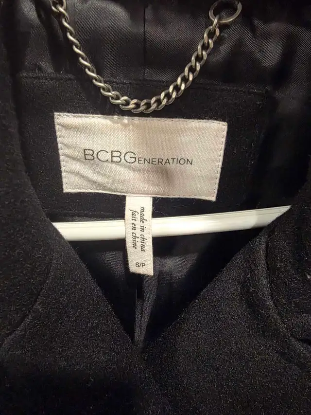 BCBGeneration Coat in Women's - Tops & Outerwear in Laval / North Shore - Image 4