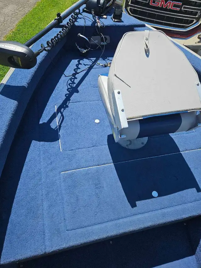 2001 prince craft  with 2015 90 horse honda in Powerboats & Motorboats in St. Catharines - Image 5