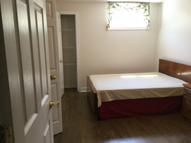 Room for rent in college park area in Room Rentals & Roommates in Sarnia - Image 2