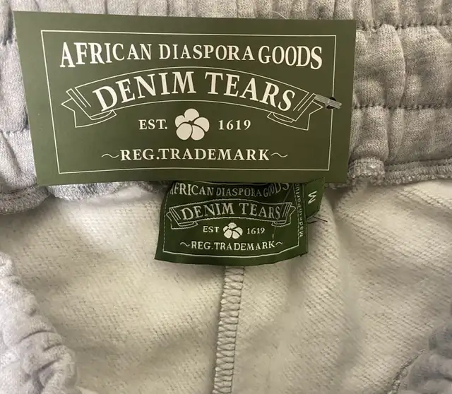 Denim Tears Sweatpants in Women's - Bottoms in City of Toronto - Image 4