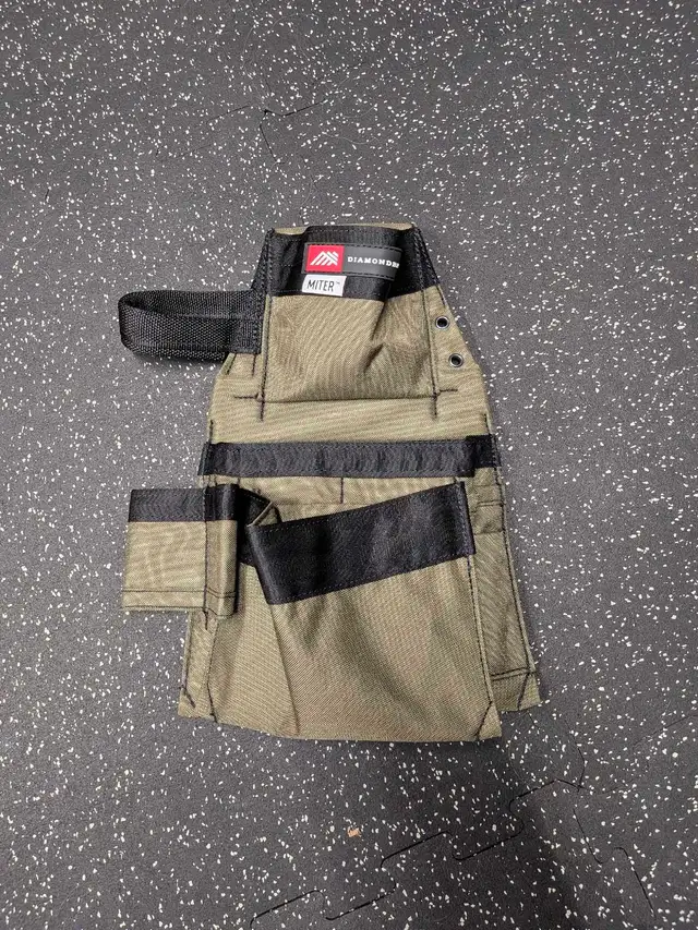DIAMONDBACK TOOL POUCH in Hand Tools in London - Image 2