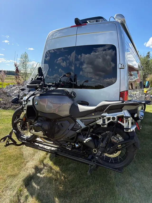 Real Vacation  Experience in Alberta in Canada - Image 4
