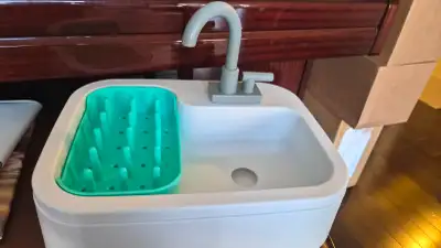 Lovevery sink (from the Helper playkit), View more