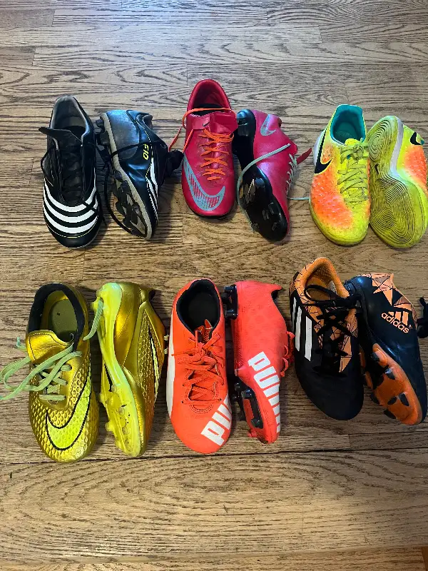 Kids , youth soccer shoes in Soccer in Ottawa - Image 3