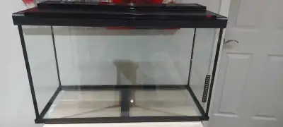 aquarium 30 gallons avec plein accessoire 150 et plus en accesso, View more