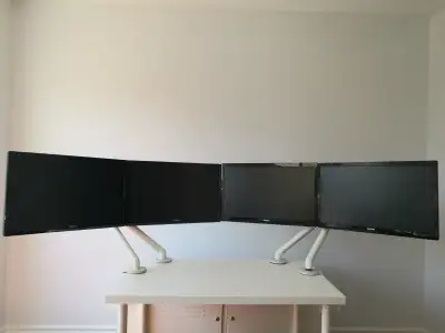 Ad is up, no need to ask if it's available Philips 24" LED monitor 1 Unit available Please note that...