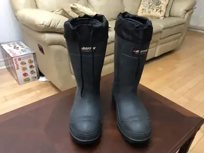 Baffin winter boots size13., View more