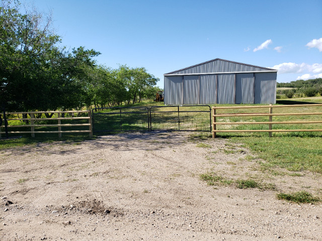 Custom Cattle Fencing and Acreage Fencing in Other in Prince Albert