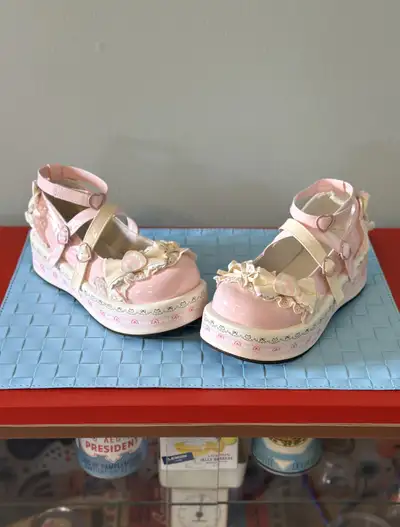 Chaussures Mary Jane Rose et Beige à Plateforme Grandeur 6, View more