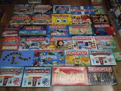 Monopoly city 25$ Millionnaire 20$ Version .com edition 25$ Quebec opoly 20$ Rivals 15$ Monde electr...