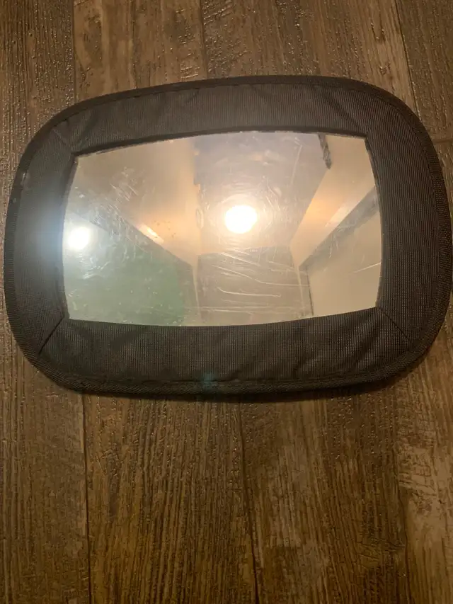 Back seat mirror for infants in Other in Winnipeg - Image 2