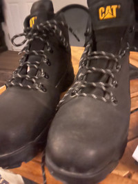 Size 10.5 cat waterproof composite toe boots