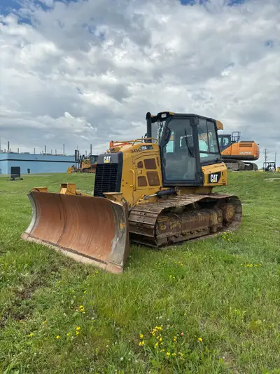 2018 cat D5K2 LGP Bulldozer for sale 6390 hours with 1824 being idle hours 125” wide 6 way blade Cat...