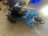 Scooter. 3 weels,2 speeds light lithium battery