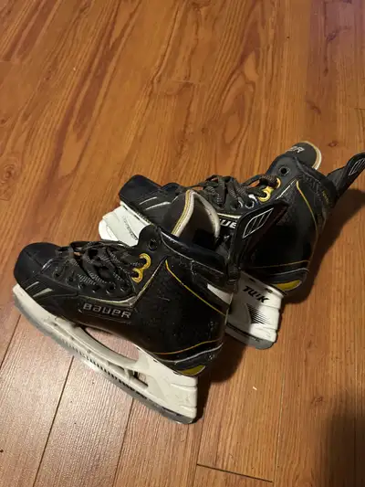 Total One NXG size 6.5 EE Fair condition with minor scuffs
