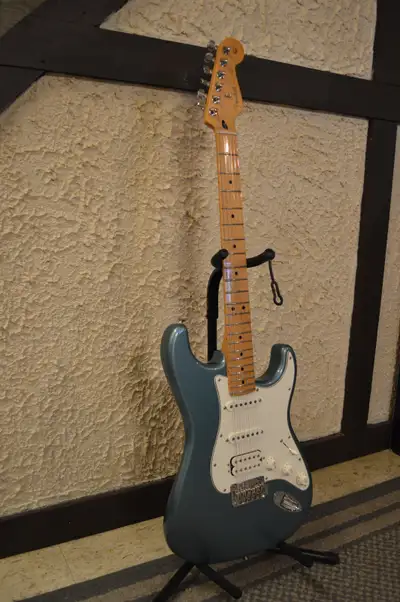 2018 Player Stratocaster for sale. Made in Mexico. Hardly used over the years so in like new conditi...
