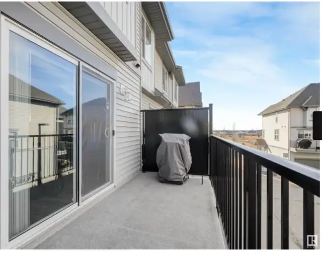 2bed and 2.5 bath AC Townhouse 