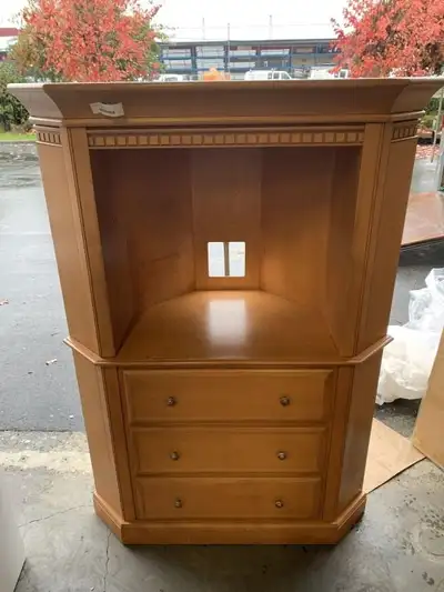 MAPLE CORNER CABINET, View more