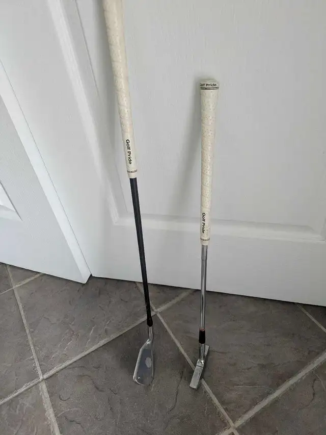 child sized putter and iron in Golf in Ottawa - Image 2