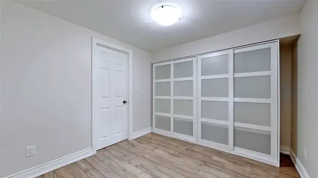 Renovated, spacious 1 bedroom with 1 upgraded washroom in Long Term Rentals in Hamilton - Image 10