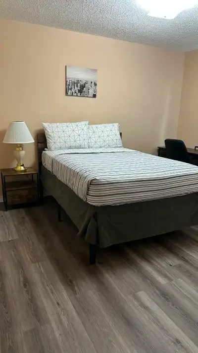 Spacious 3-Bedroom Duplex – Triple Parking, 2 Kitchens, $1,750!