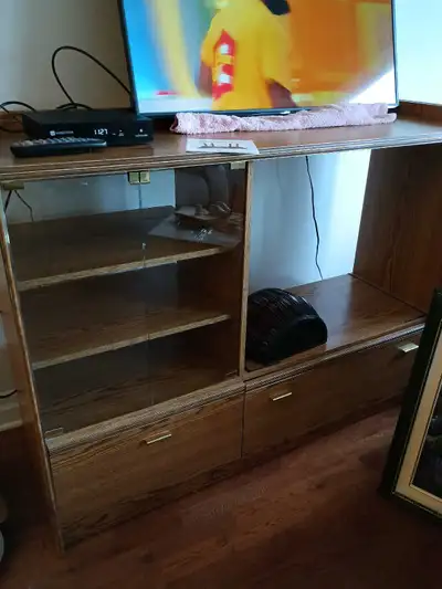 meuble tv multimédia  à donner , View more