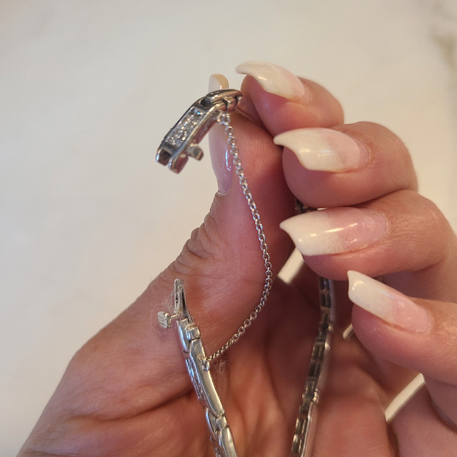 Custom Ladies 14k White Gold & Diamond Bracelet in Jewellery & Watches in City of Toronto - Image 3