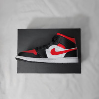 Nike Air Jordan 1 Mid Bred Toe - 554724079 - Size 10 - New