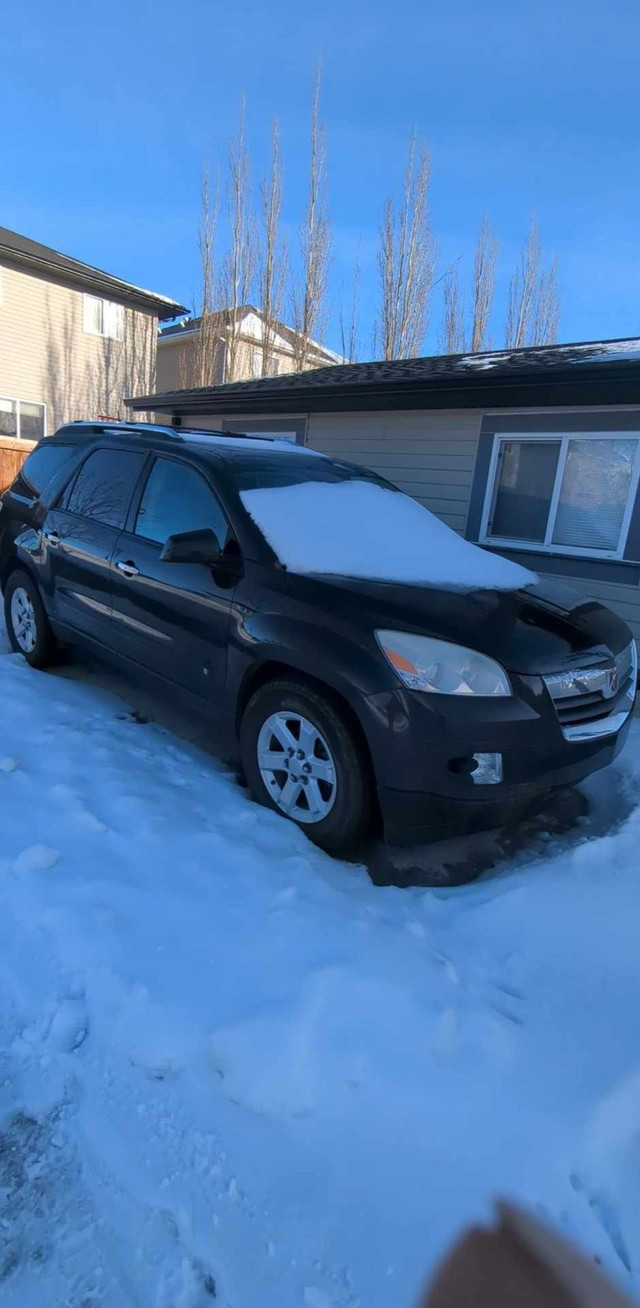 2007 Saturn Outlook in Cars & Trucks in Calgary