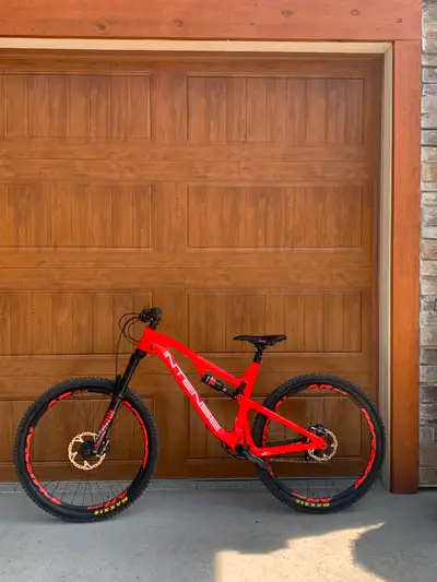 2018 Intense Spider Full Carbon Mountain Bike (Medium), View more