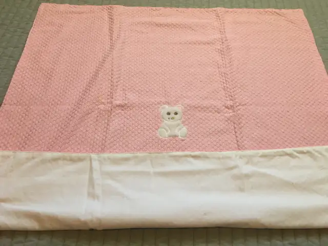 New, Infant, One-of-a-kind Pink Lined Flannel Blanket in Clothing - 0-3 Months in Brockville - Image 3