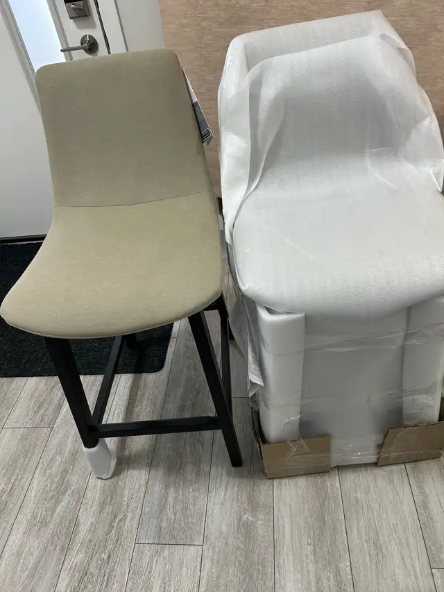 Costco brand new bar stool  in Chairs & Recliners in Calgary - Image 3