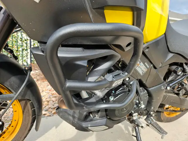 Adventure Motorcycle - Excellent Condition - Excellent Value! in Street, Cruisers & Choppers in Kamloops - Image 3