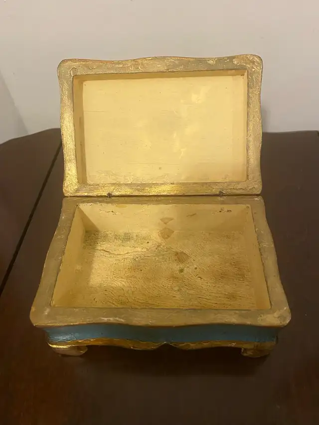 3 small vintage Florentine wooden boxes. in Arts & Collectibles in Markham / York Region - Image 4