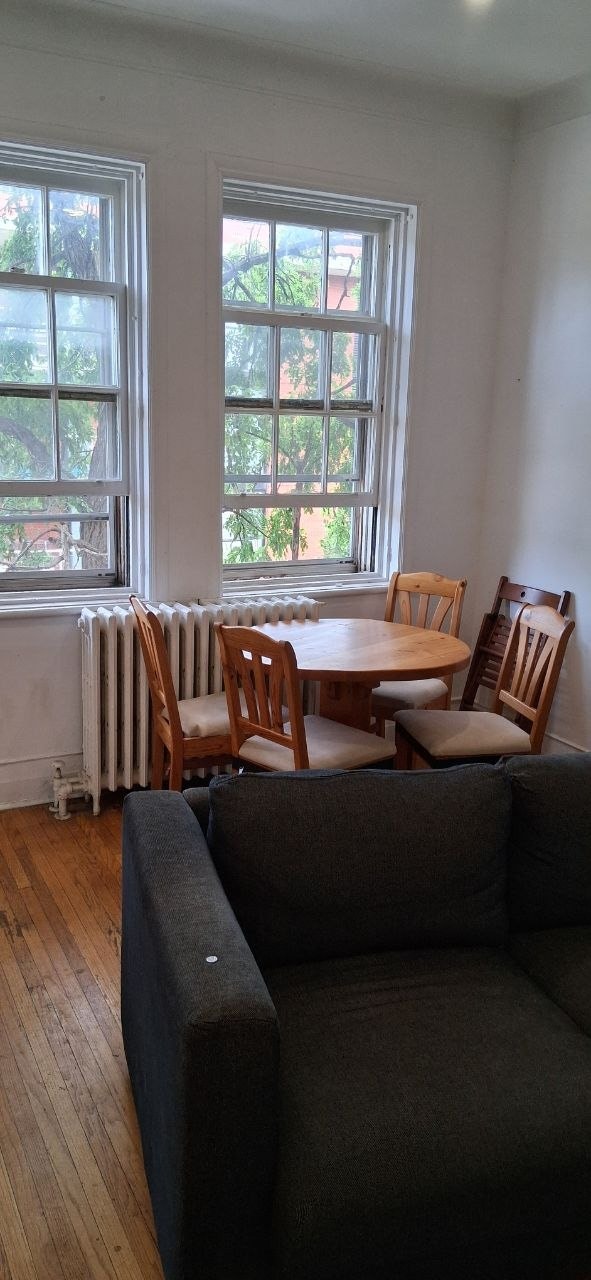 5 1/2,  3 chambres, 1 salle de bain à NDG (Sherbrooke Ouest) — photo 2