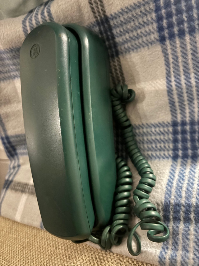 Vintage GE Telephone Green Push-Button Corded Desk Wall Phone  in General Electronics in City of Toronto - Image 4